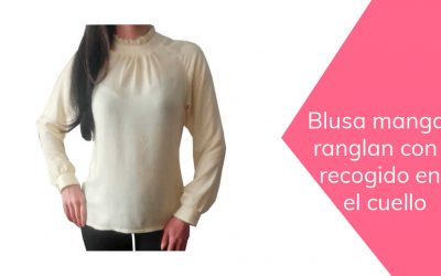 Blusa manga ranglán con recogido en el cuello