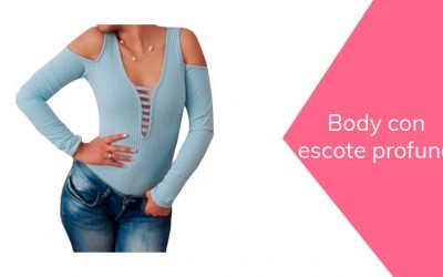 Body con escote profundo